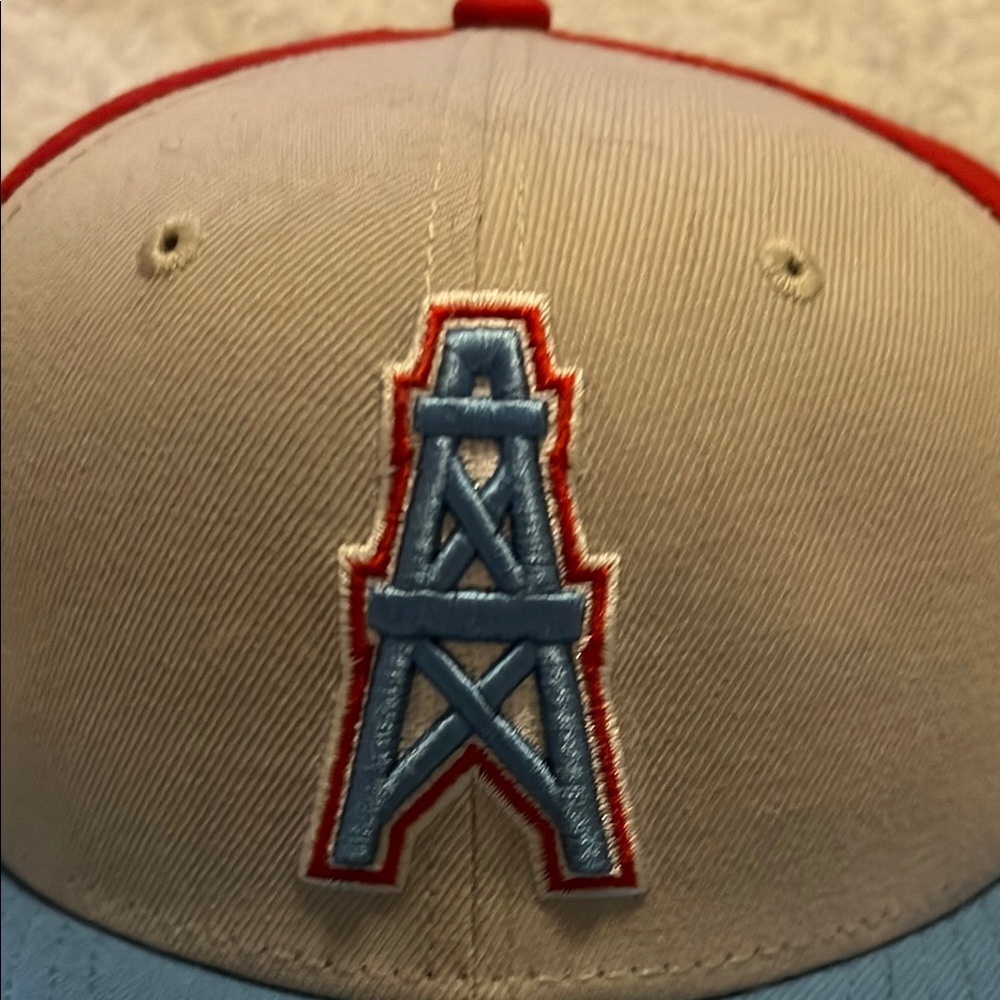 New Era Blue and White 59FIFTY Houston Oilers Cap Size 7 1/8‎ - Picture 8 of 8